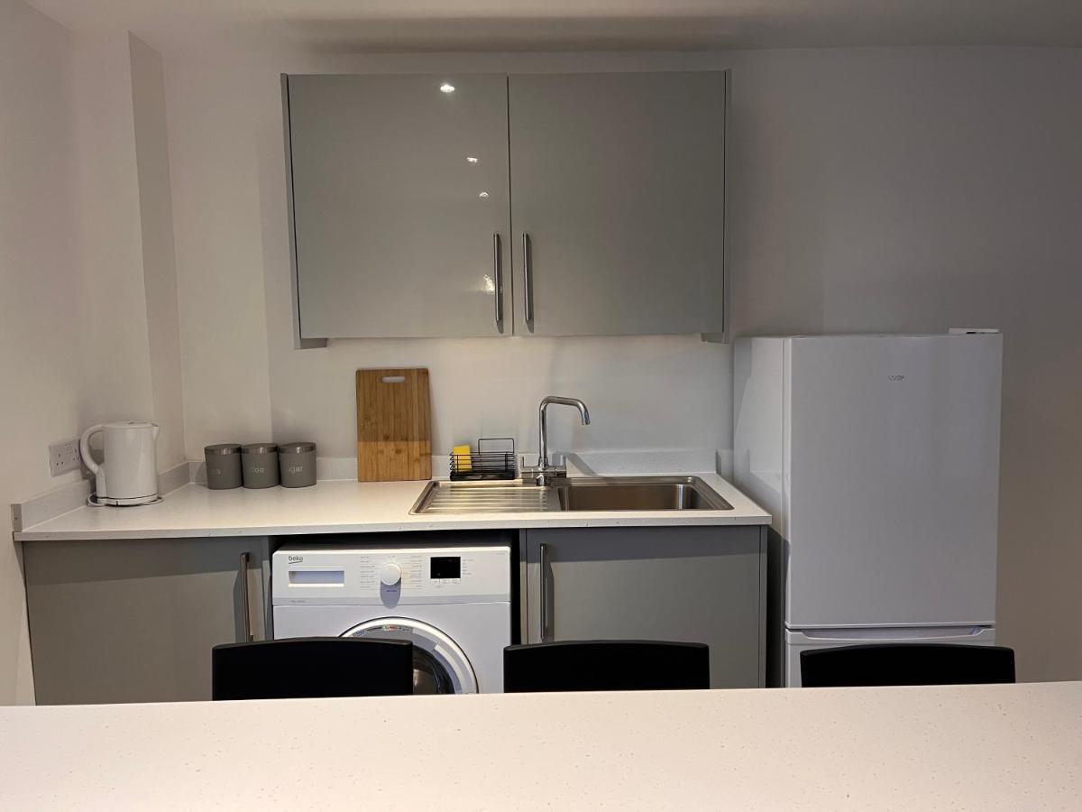 Superb Modern Flat In Northampton, Parking &Ev Lägenhet Exteriör bild