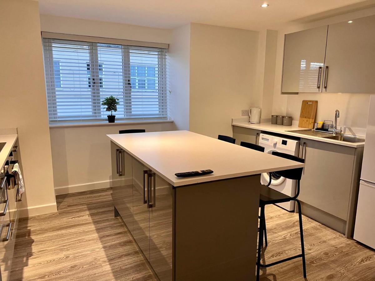 Superb Modern Flat In Northampton, Parking &Ev Lägenhet Exteriör bild